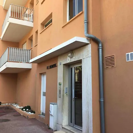 Superbe Studio Port Vue Mer * Hyères