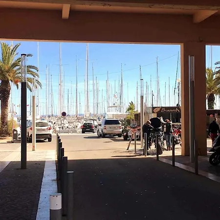 Superbe Studio Port Vue Mer *